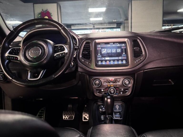 Foto Veículo ID 3043 - 6