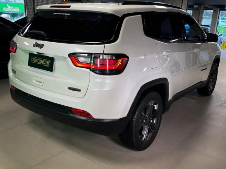 Foto Veículo ID 3909 - 5